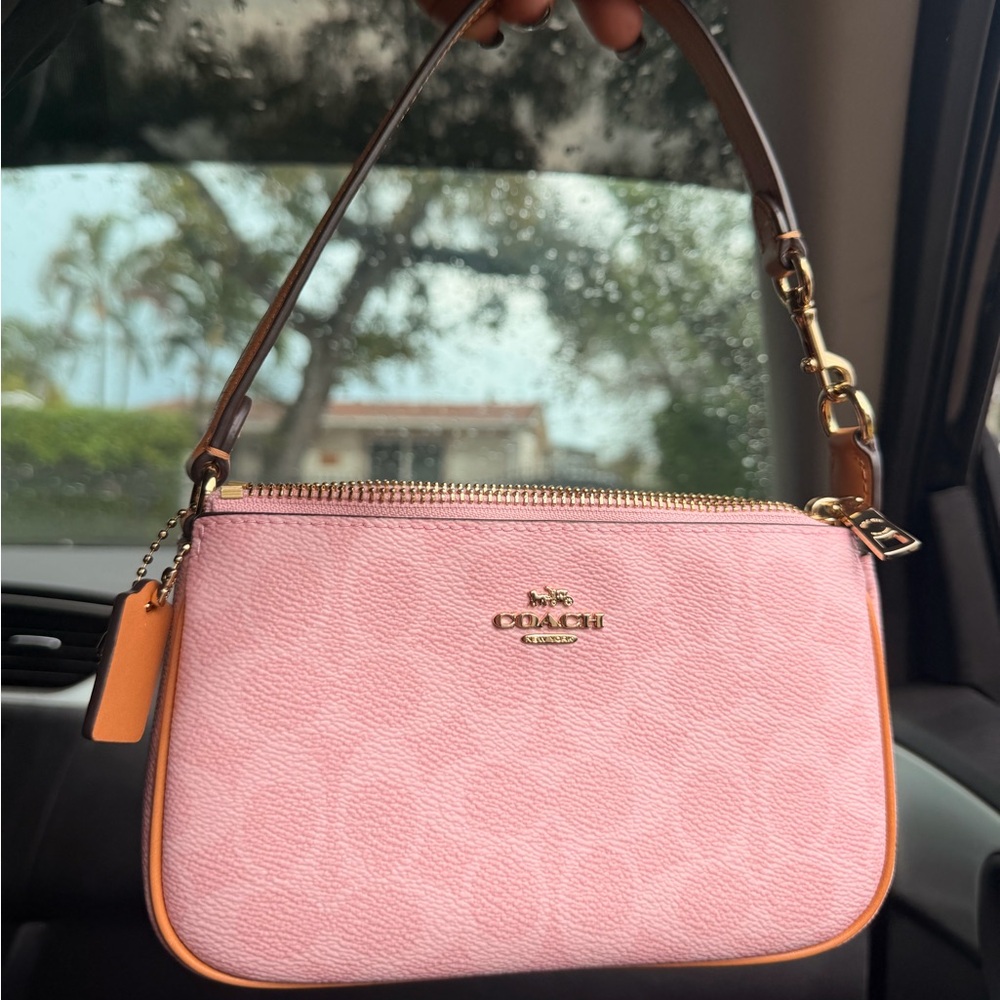 Coach Nolita 19 Powder Pink 2026